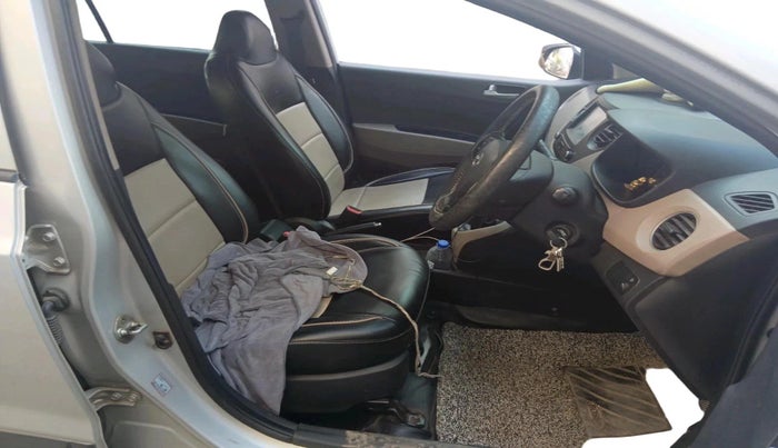 2017 Hyundai Grand i10 SPORTZ (O) 1.2 U2 CRDI, Diesel, Manual, 1,48,049 km, interior