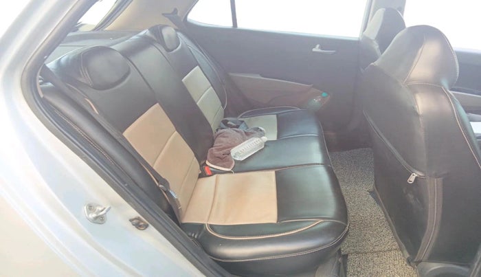 2017 Hyundai Grand i10 SPORTZ (O) 1.2 U2 CRDI, Diesel, Manual, 1,48,049 km, interior