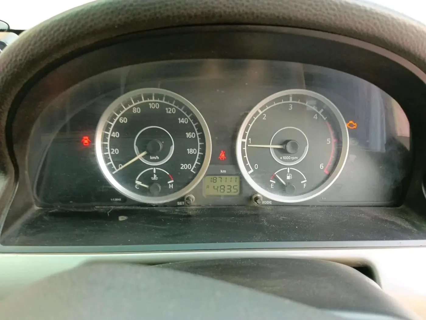 2015 Tata Safari Storme 2.2 VX 4X2, Diesel, Manual, 1,87,111 km, interior