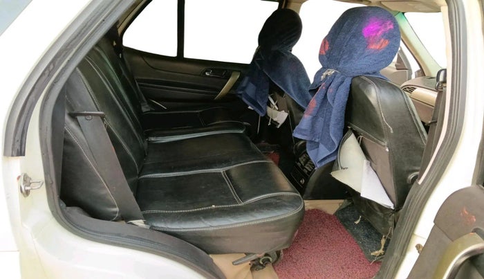 2015 Tata Safari Storme 2.2 VX 4X2, Diesel, Manual, 1,87,111 km, interior