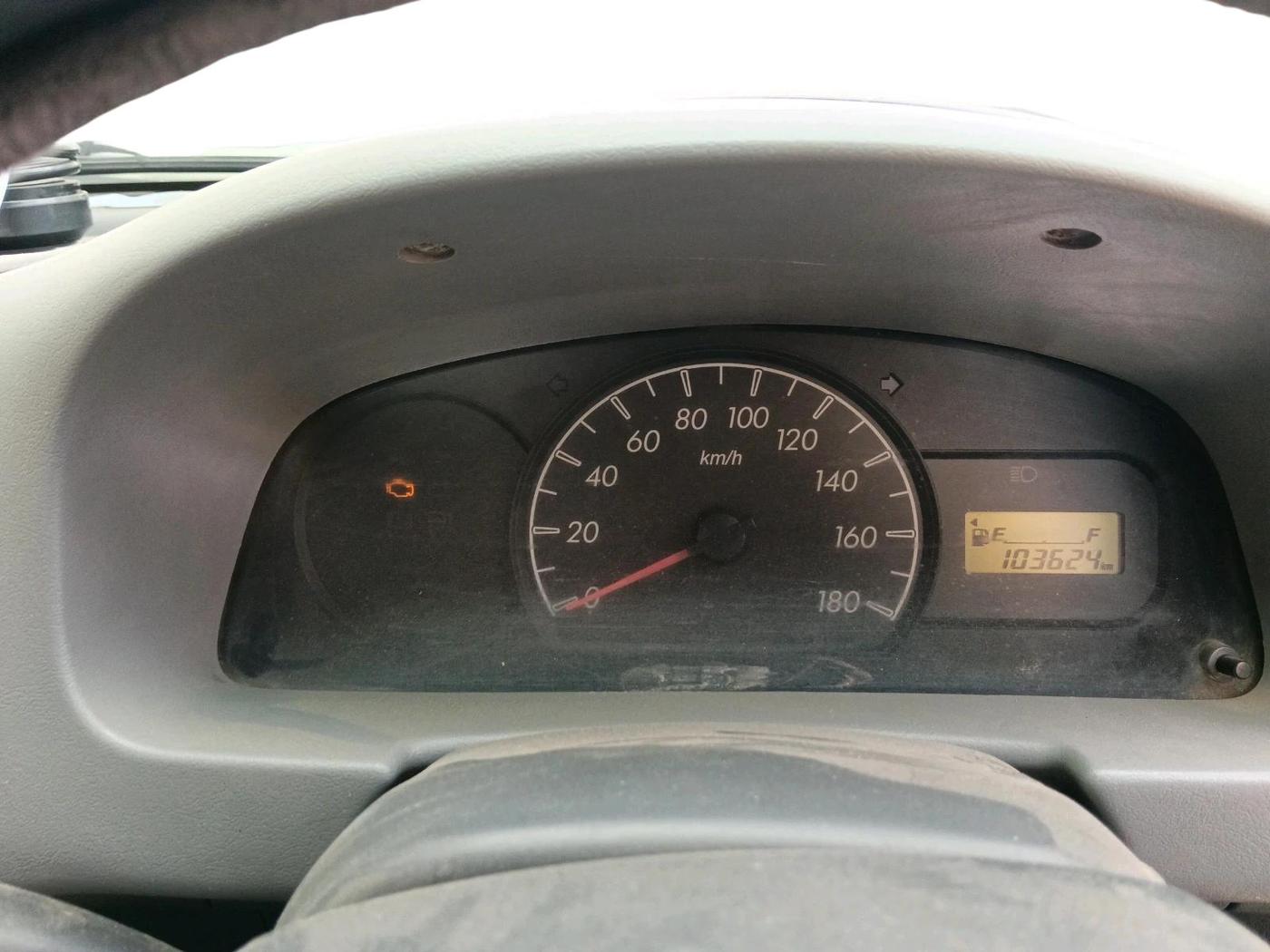 2011 Maruti Alto LXI, CNG, Manual, 1,03,624 km, interior