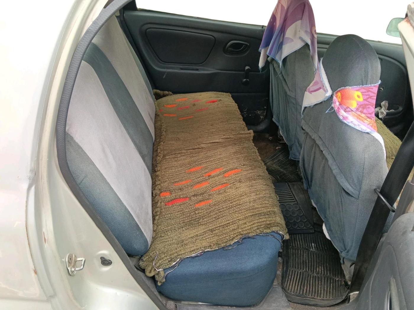 2011 Maruti Alto LXI, CNG, Manual, 1,03,624 km, interior