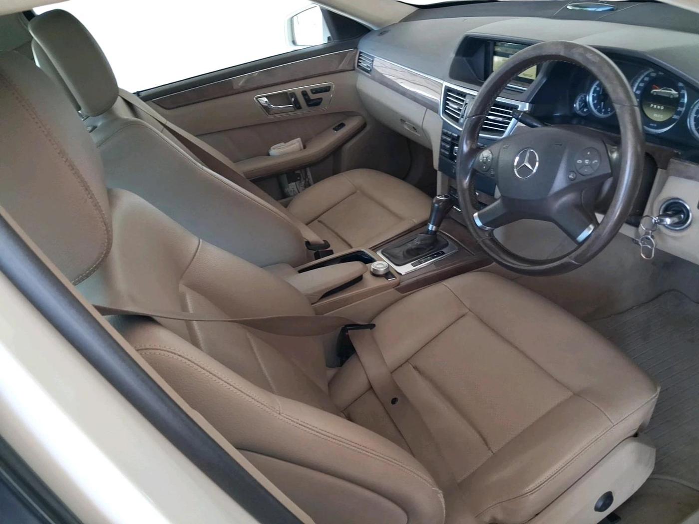 2011 Mercedes Benz E Class E 220 CDI ELEGANCE, Diesel, Automatic, 72,961 km, interior