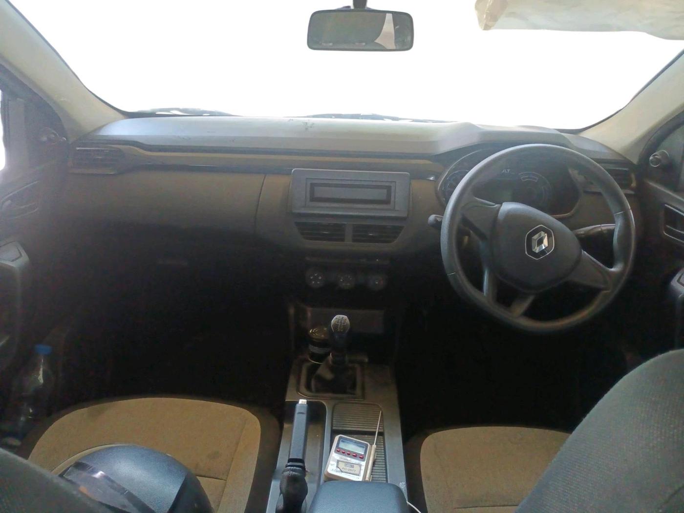 2024 Renault Kiger RXE MT, Petrol, Manual, 13,193 km, interior