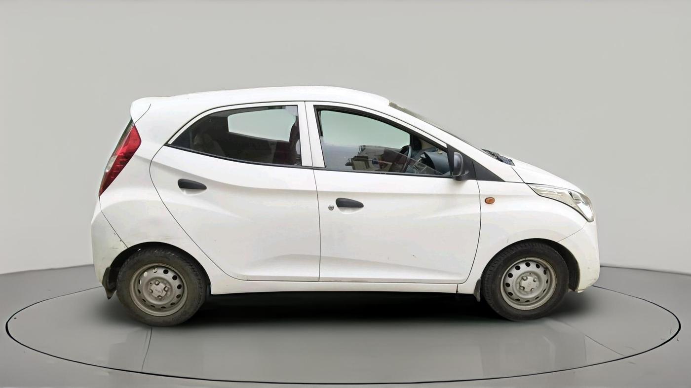 2017 Hyundai Eon ERA +, Petrol, Manual, 25,912 km, exterior