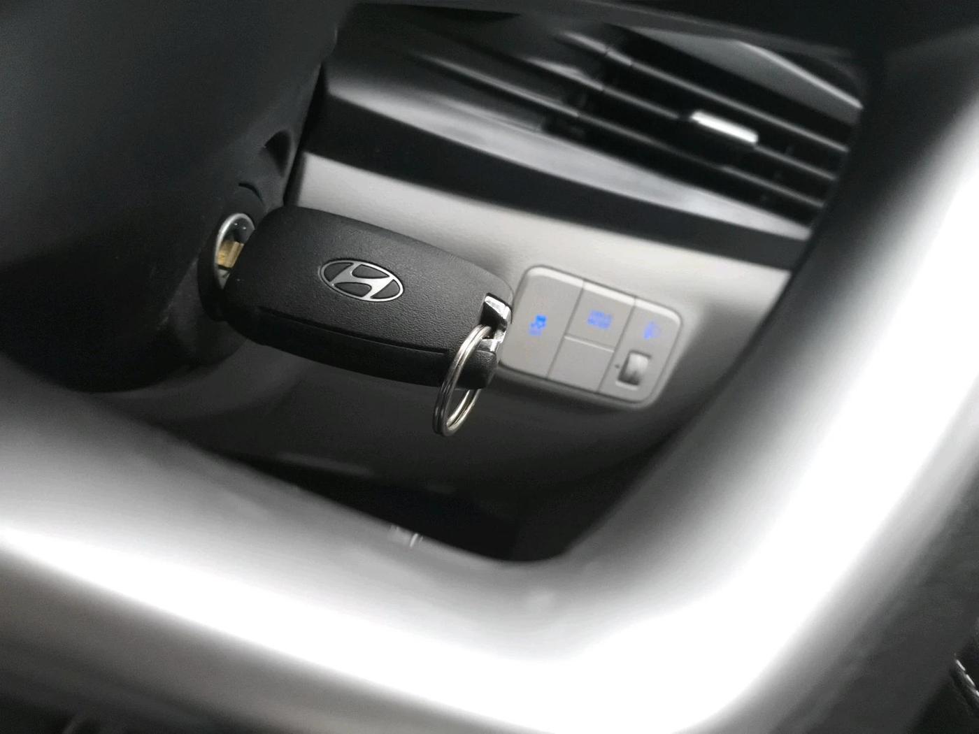2024 Hyundai NEW I20 Sportz (O) 1.2 IVT, Petrol, Automatic, 17,588 km, interior