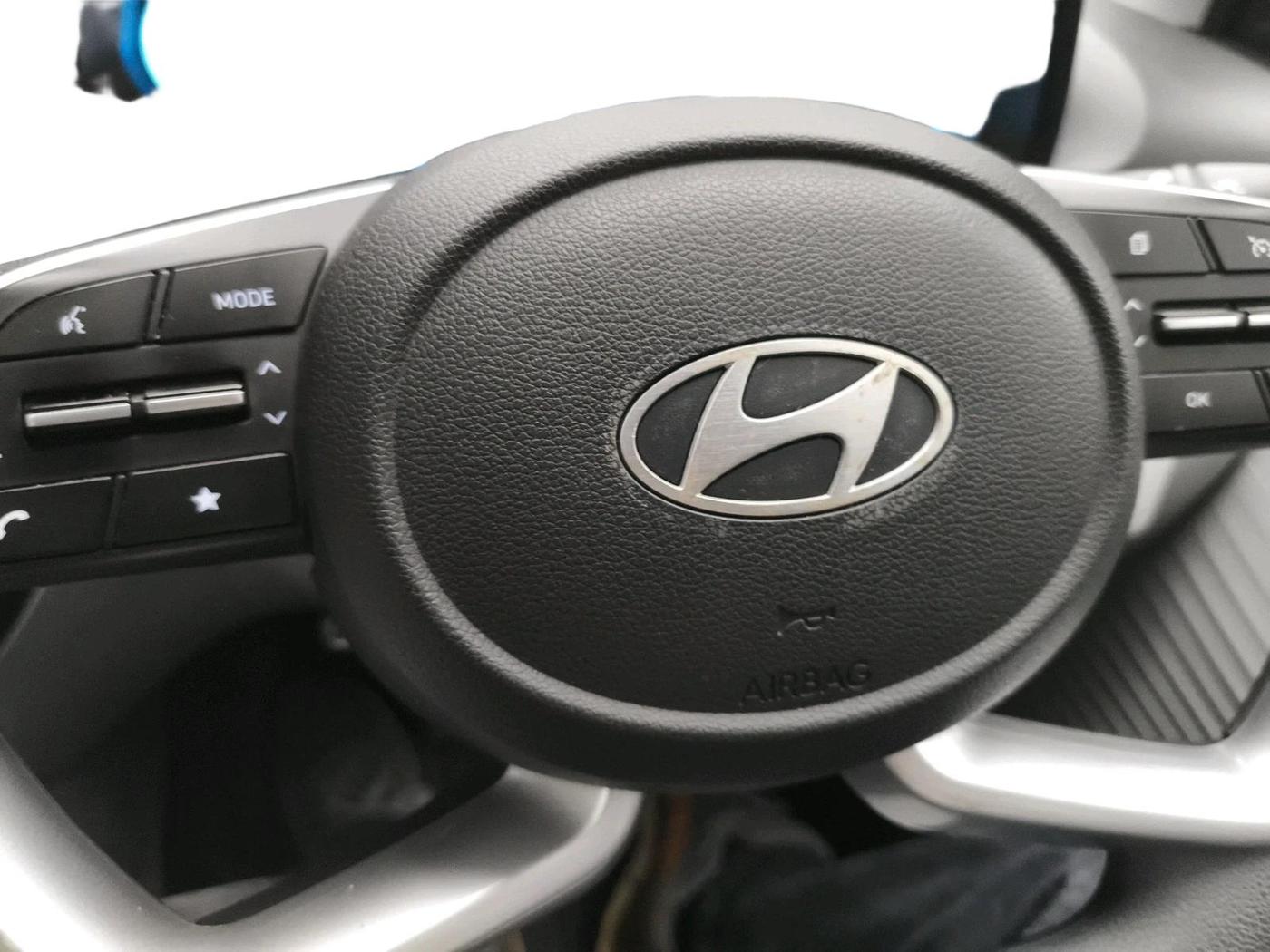 2024 Hyundai NEW I20 Sportz (O) 1.2 IVT, Petrol, Automatic, 17,588 km, interior
