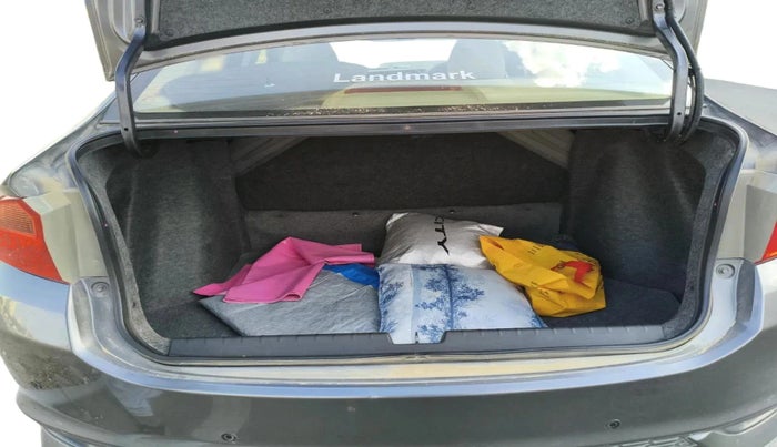 2017 Honda City 1.5L I-VTEC V MT, Petrol, Manual, 43,826 km, exterior