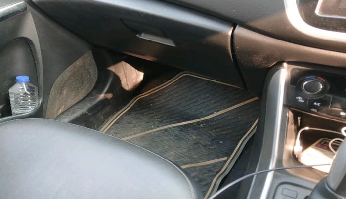 2020 Maruti S Cross ALPHA AT1.5, Petrol, Automatic, 1,16,000 km, interior