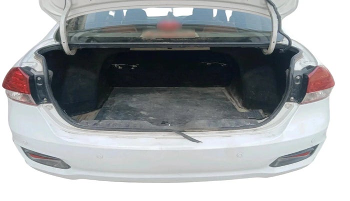 2017 Maruti Ciaz DELTA DIESEL 1.3, Diesel, Manual, 1,84,317 km, exterior