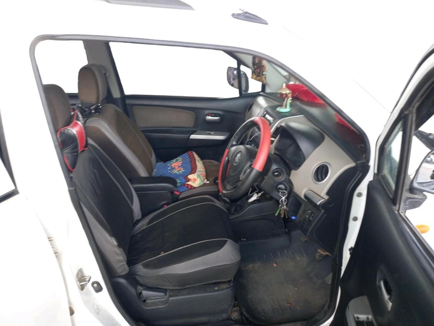 2016 Maruti Wagon R 1.0 LXI, CNG, Manual, 1,15,165 km, interior