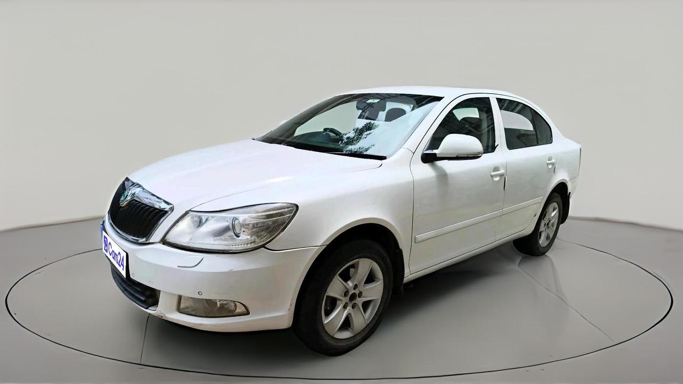 2012 Skoda Laura L&K 2.0 TDI AT, Diesel, Automatic, 1,81,191 km, exterior
