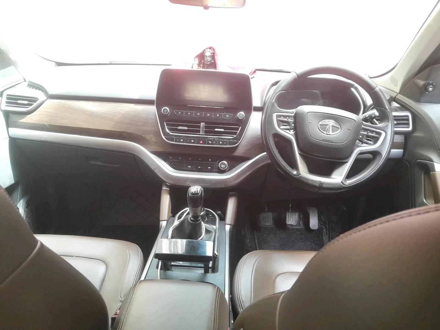 2020 Tata Harrier XZ 2.0L, Diesel, Manual, 1,46,450 km, interior