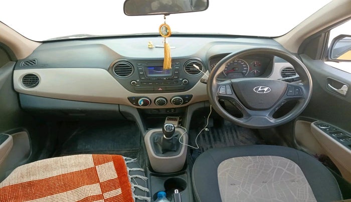 2016 Hyundai Grand i10 SPORTZ 1.2 KAPPA VTVT, Petrol, Manual, 1,16,693 km, interior