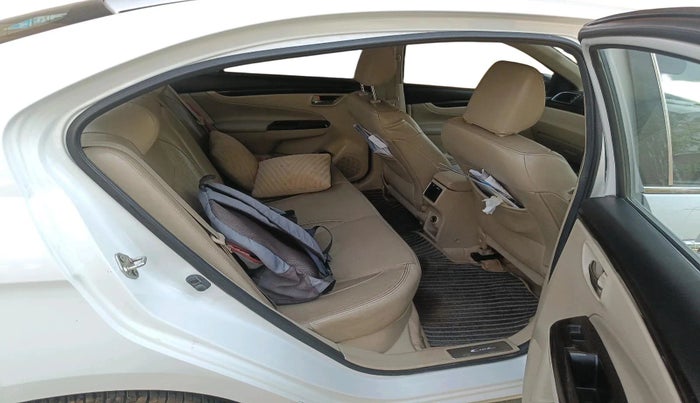 2017 Maruti Ciaz ALPHA 1.4 PETROL, CNG, Manual, 1,24,157 km, interior