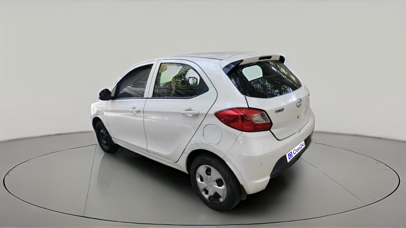 2017 Tata Tiago XT PETROL, Petrol, Manual, 55,204 km, exterior