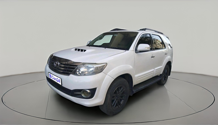 2015 Toyota Fortuner 3.0 4X4 MT, Diesel, Manual, 1,45,281 km, exterior