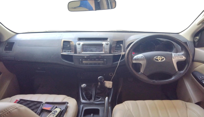 2015 Toyota Fortuner 3.0 4X4 MT, Diesel, Manual, 1,45,281 km, interior
