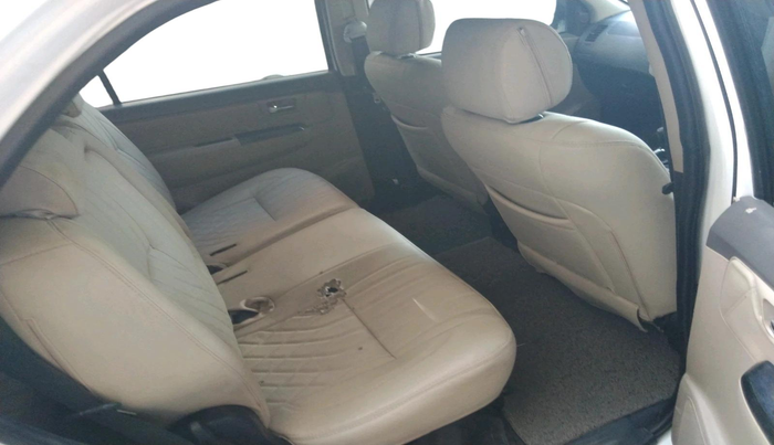 2015 Toyota Fortuner 3.0 4X4 MT, Diesel, Manual, 1,45,281 km, interior