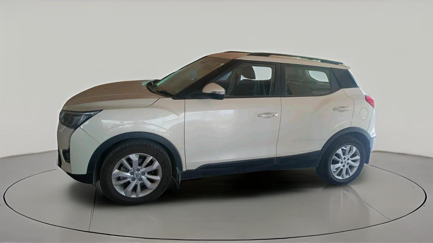 2019 Mahindra XUV300 W8 1.2 PETROL, Petrol, Manual, 76,092 km, exterior