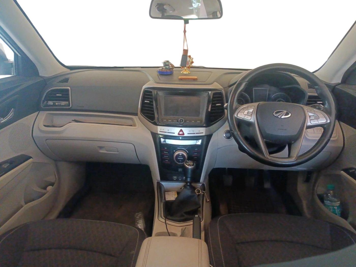 2019 Mahindra XUV300 W8 1.2 PETROL, Petrol, Manual, 76,092 km, interior
