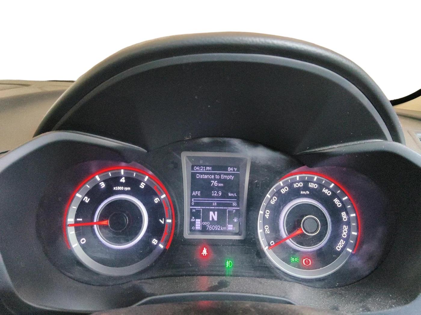 2019 Mahindra XUV300 W8 1.2 PETROL, Petrol, Manual, 76,092 km, interior