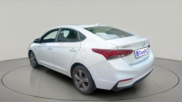 2018 Hyundai Verna 1.6 CRDI SX + AT, Diesel, Automatic, 1,08,678 km, exterior