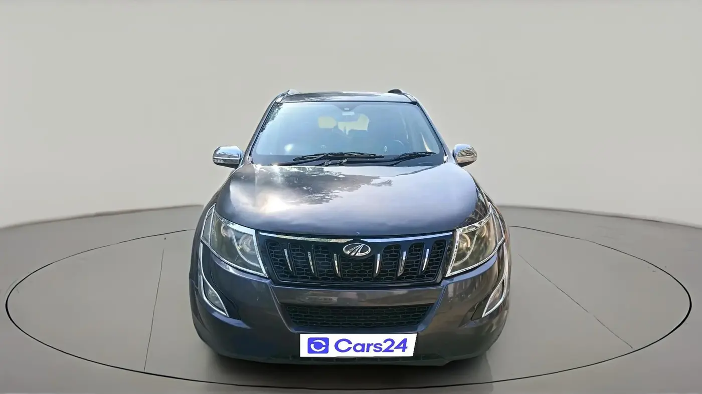 2015 Mahindra XUV500 W8, Diesel, Manual, 2,24,475 km, exterior