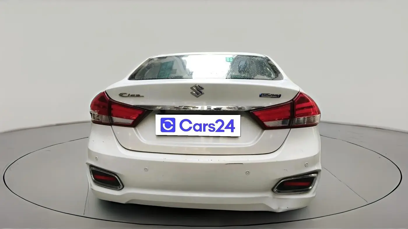 2021 Maruti Ciaz ALPHA  AT 1.5 SHVS PETROL, Petrol, Automatic, 1,14,305 km, exterior