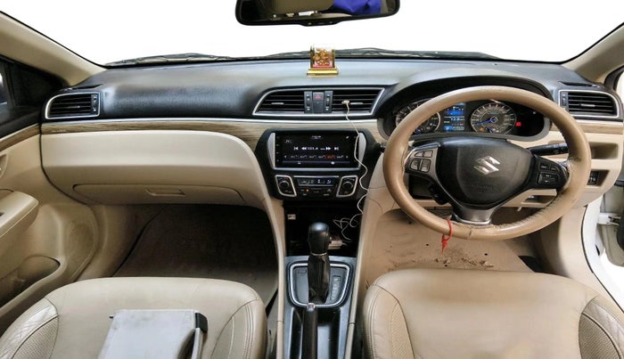 2021 Maruti Ciaz ALPHA  AT 1.5 SHVS PETROL, Petrol, Automatic, 1,14,305 km, interior