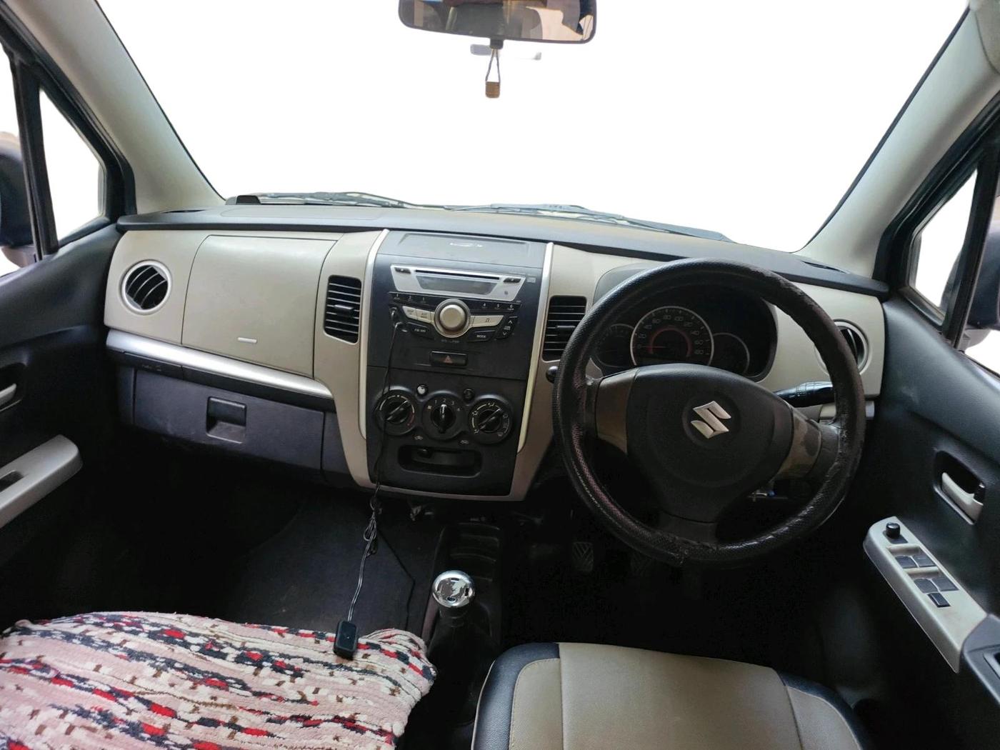 2015 Maruti Wagon R 1.0 VXI, CNG, Manual, 80,692 km, interior