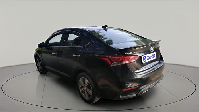 2017 Hyundai Verna 1.6 SX (O) CRDI MT, Diesel, Manual, 96,778 km, exterior