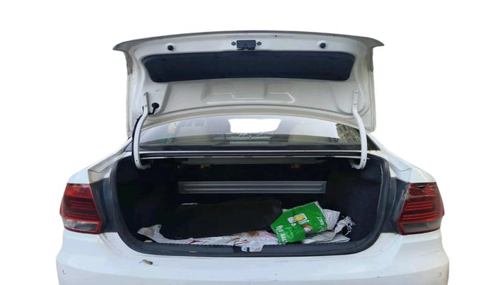 2016 Volkswagen Vento HIGHLINE PETROL AT, Petrol, Automatic, 1,09,893 km, exterior