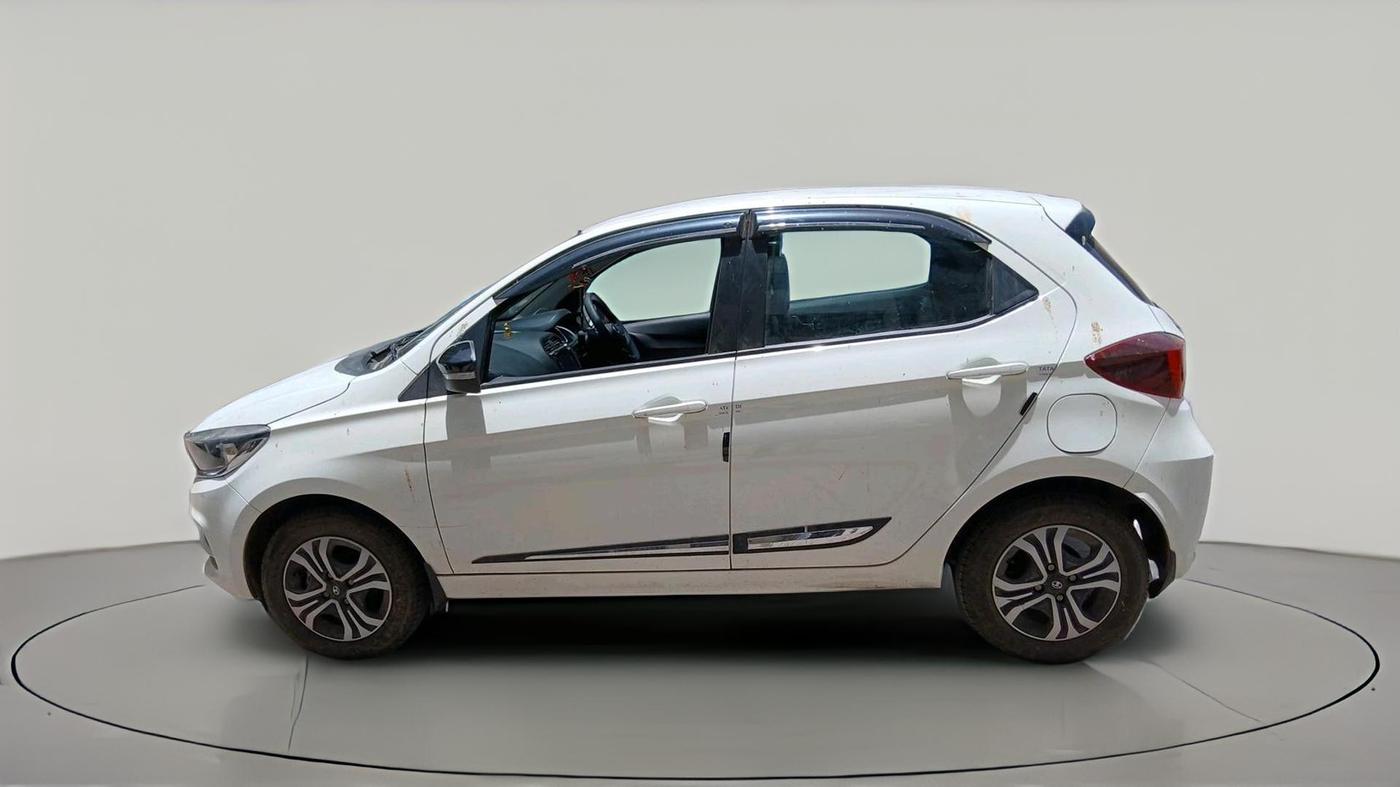 2024 Tata Tiago XT RHYTHM PETROL, Petrol, Manual, 1,825 km, exterior