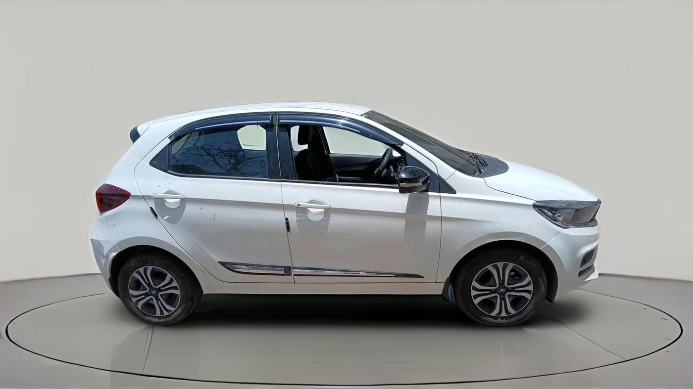 2024 Tata Tiago XT RHYTHM PETROL, Petrol, Manual, 1,825 km, exterior