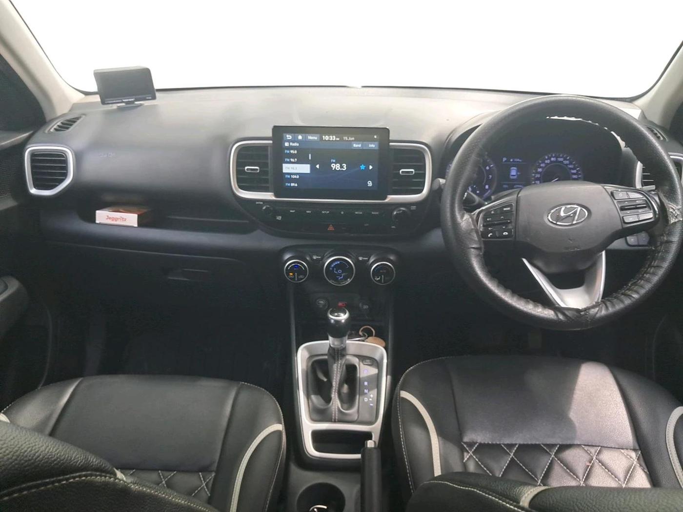 2019 Hyundai VENUE SX PLUS 1.0 TURBO DCT, Petrol, Automatic, 67,799 km, interior