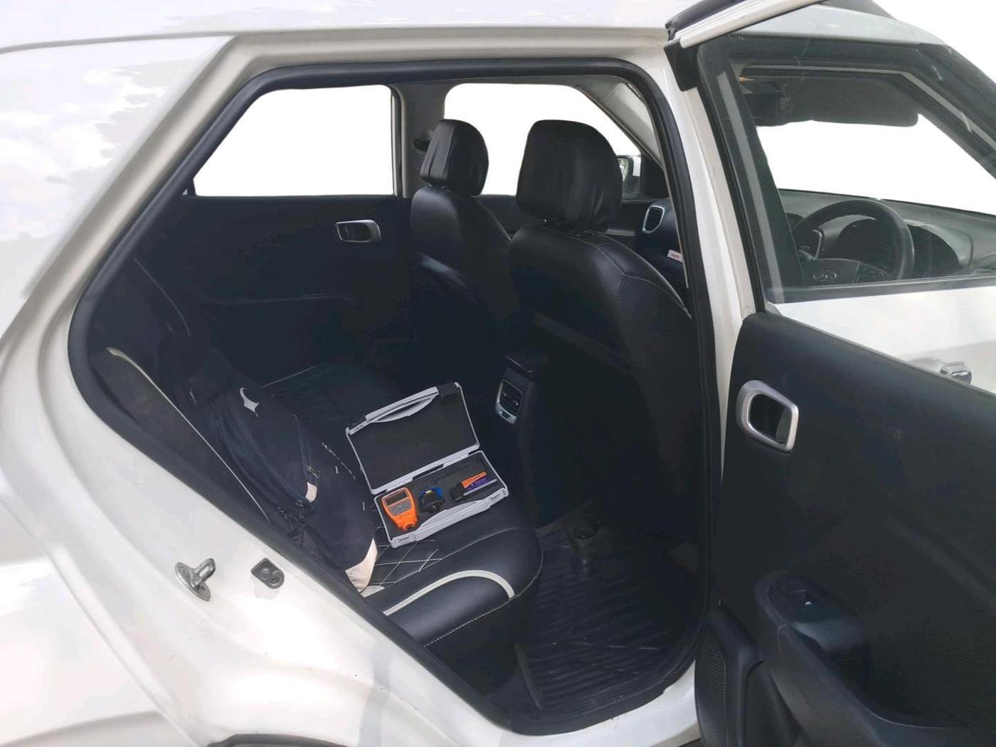 2019 Hyundai VENUE SX PLUS 1.0 TURBO DCT, Petrol, Automatic, 67,799 km, interior