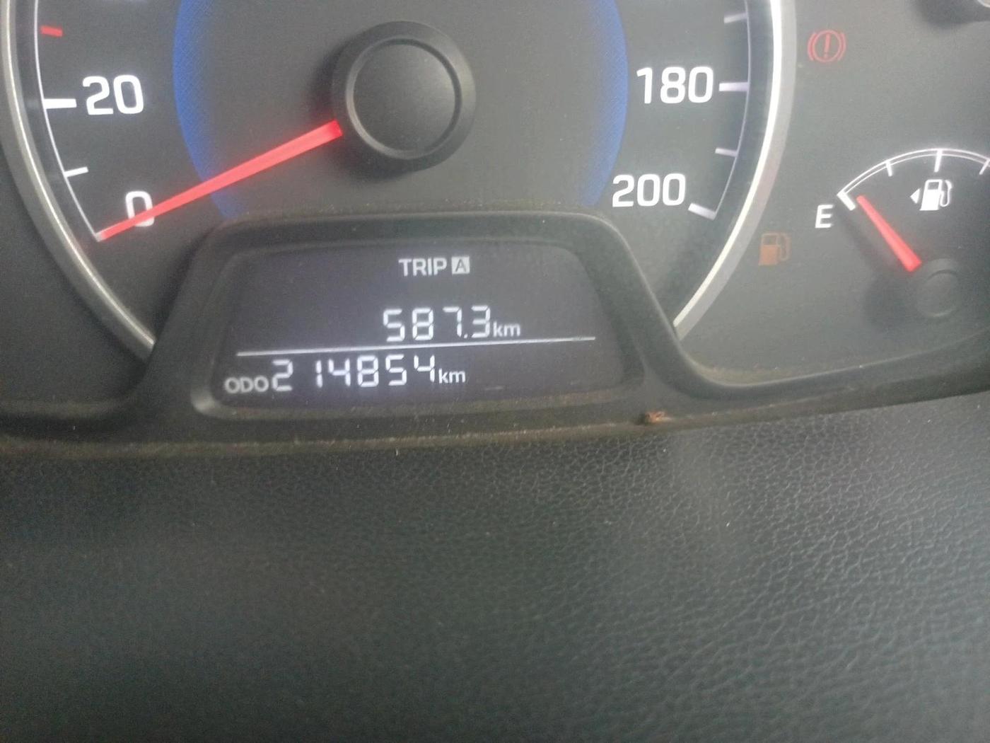 2014 Hyundai Grand i10 ASTA 1.1 CRDI, Diesel, Manual, 2,44,854 km, interior
