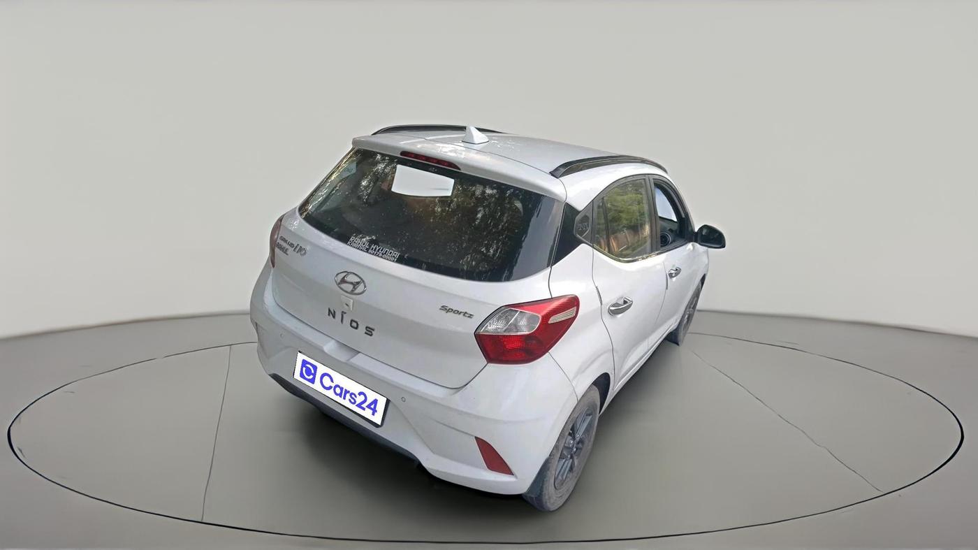 2021 Hyundai GRAND I10 NIOS SPORTZ 1.2 KAPPA VTVT CNG, CNG, Manual, 1,01,930 km, exterior