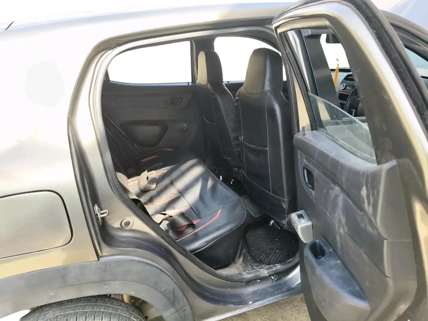2015 Renault Kwid RXL, Petrol, Manual, 63,588 km, interior