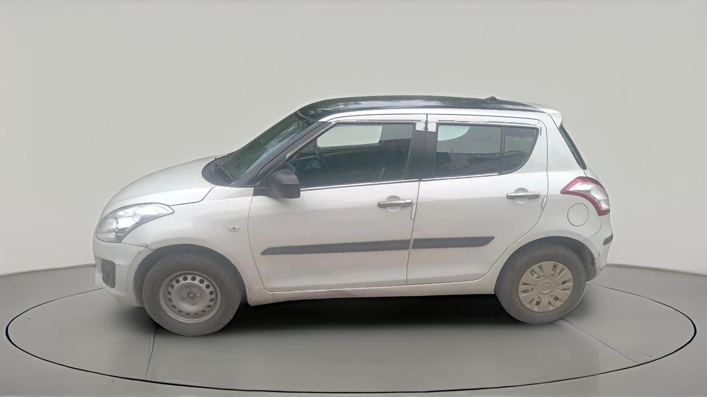 2016 Maruti Swift LXI (O), CNG, Manual, 92,523 km, exterior