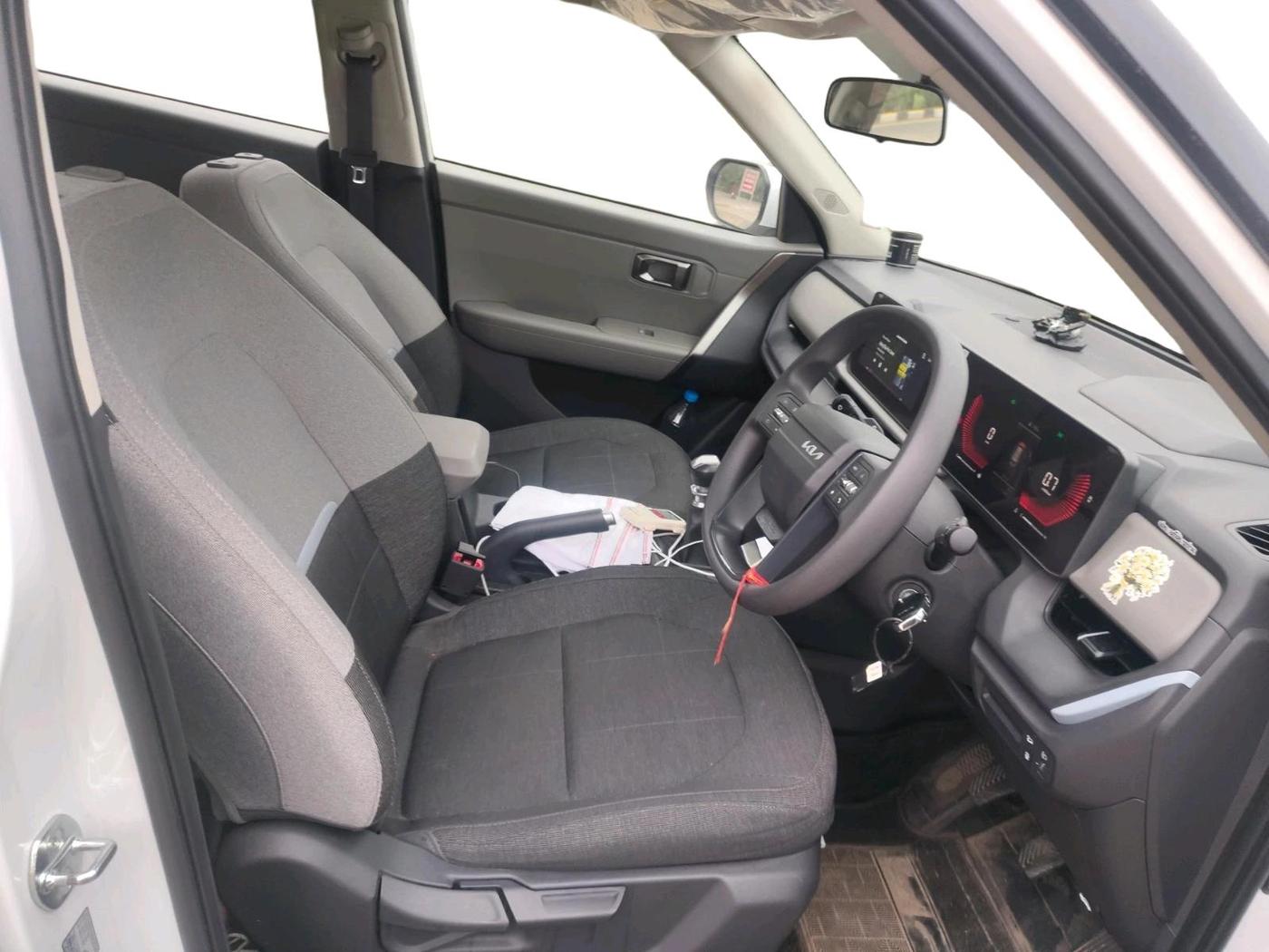 2026 KIA SELTOS HTE 1.5 Diesel MT, Diesel, Manual, 11,247 km, interior