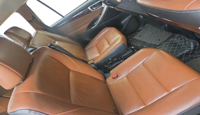 2016 Toyota Innova Crysta 2.8 ZX AT 7 STR, Diesel, Automatic, 1,95,833 km, interior