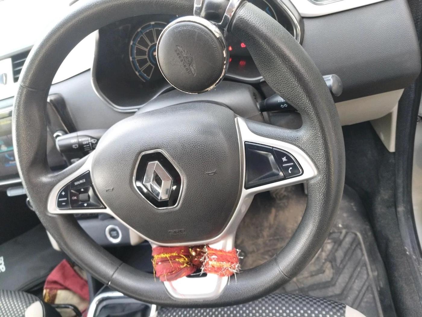 2022 Renault TRIBER RXZ, Petrol, Manual, 58,048 km, interior