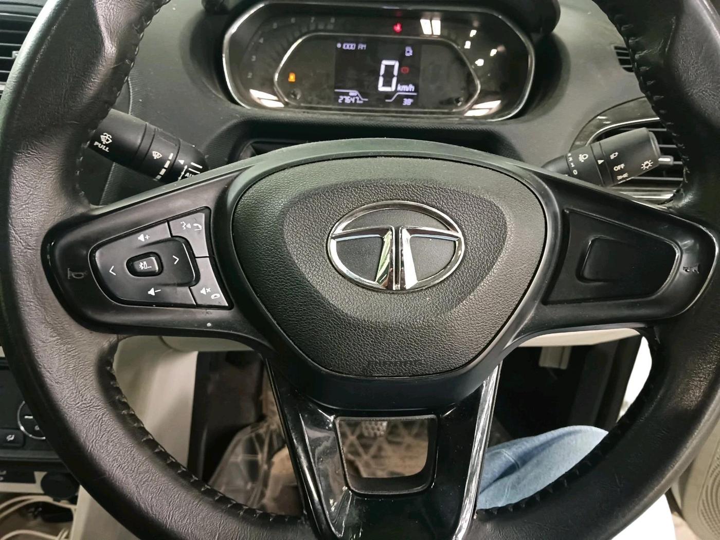 2022 Tata TIGOR XZ PLUS CNG, CNG, Manual, 27,647 km, interior