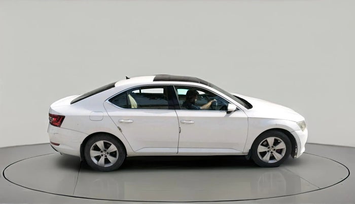 2018 Skoda Superb STYLE 2.0 TDI AT, Diesel, Automatic, 1,30,896 km, exterior