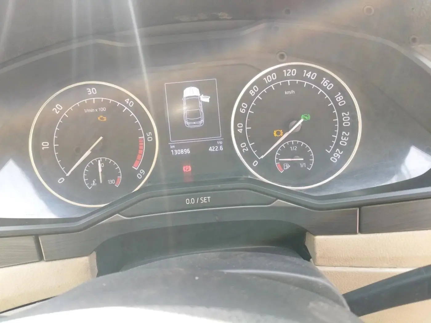 2018 Skoda Superb STYLE 2.0 TDI AT, Diesel, Automatic, 1,30,896 km, interior