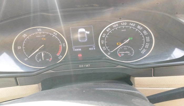 2018 Skoda Superb STYLE 2.0 TDI AT, Diesel, Automatic, 1,30,896 km, interior