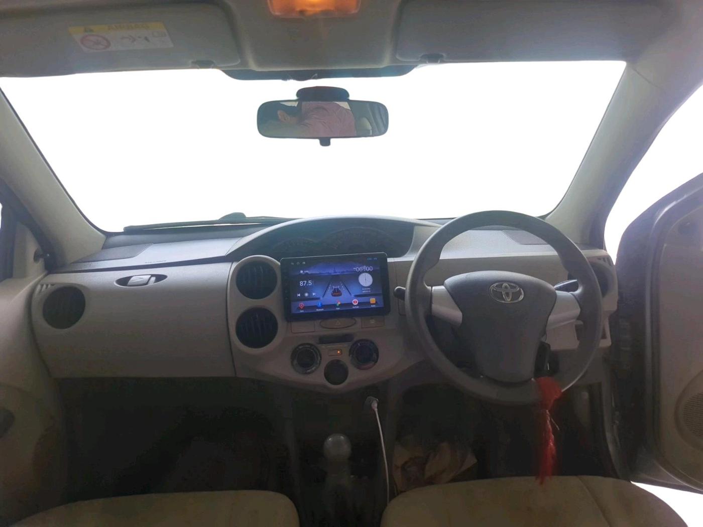 2015 Toyota Etios Liva G, Petrol, Manual, 84,808 km, interior