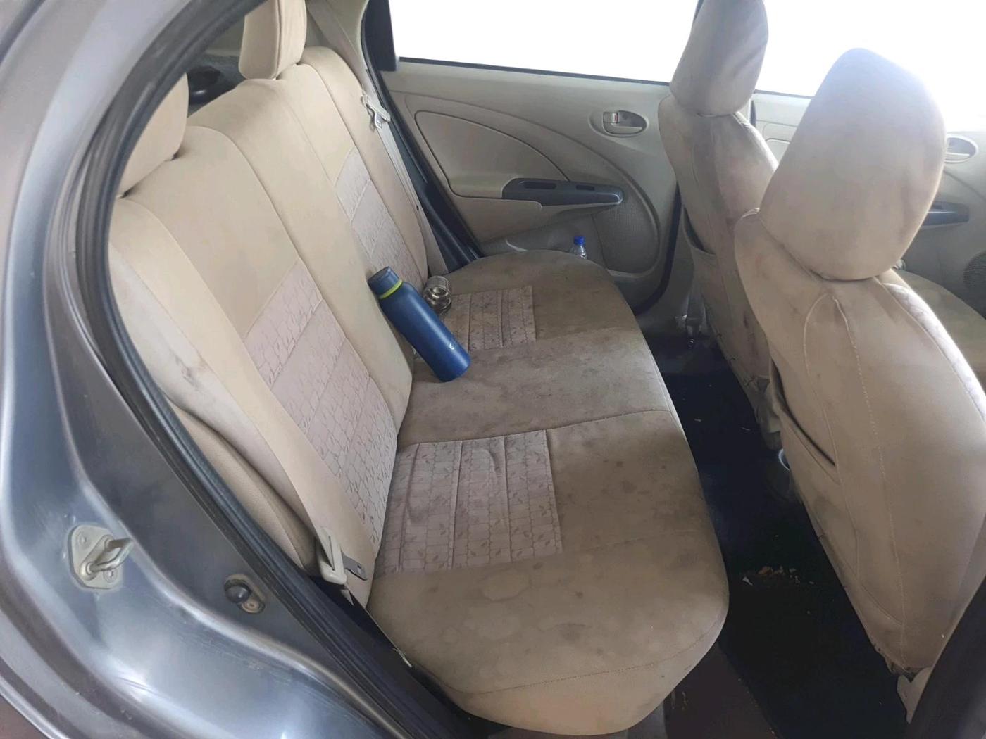 2015 Toyota Etios Liva G, Petrol, Manual, 84,808 km, interior